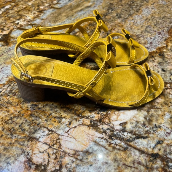 Tory Burch yellow healed sandals with bows size 7 - Picture 5 of 8
